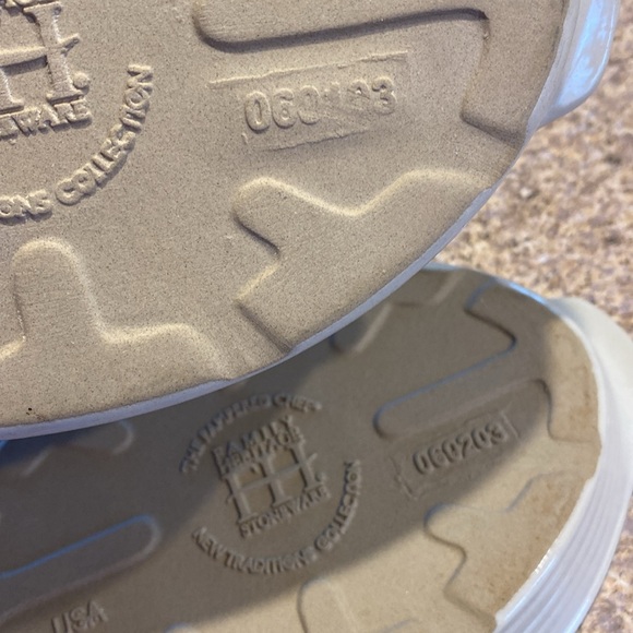 2 Pampered Chef Stonewear New Traditions Collection USA Oval Baking Dishes USED - Picture 16 of 16